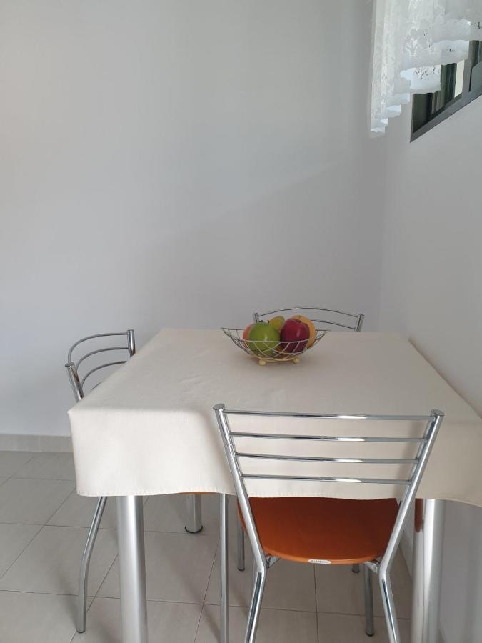 Pansion Alexandros By The Sea Aparthotel Nea Skioni Bagian luar foto
