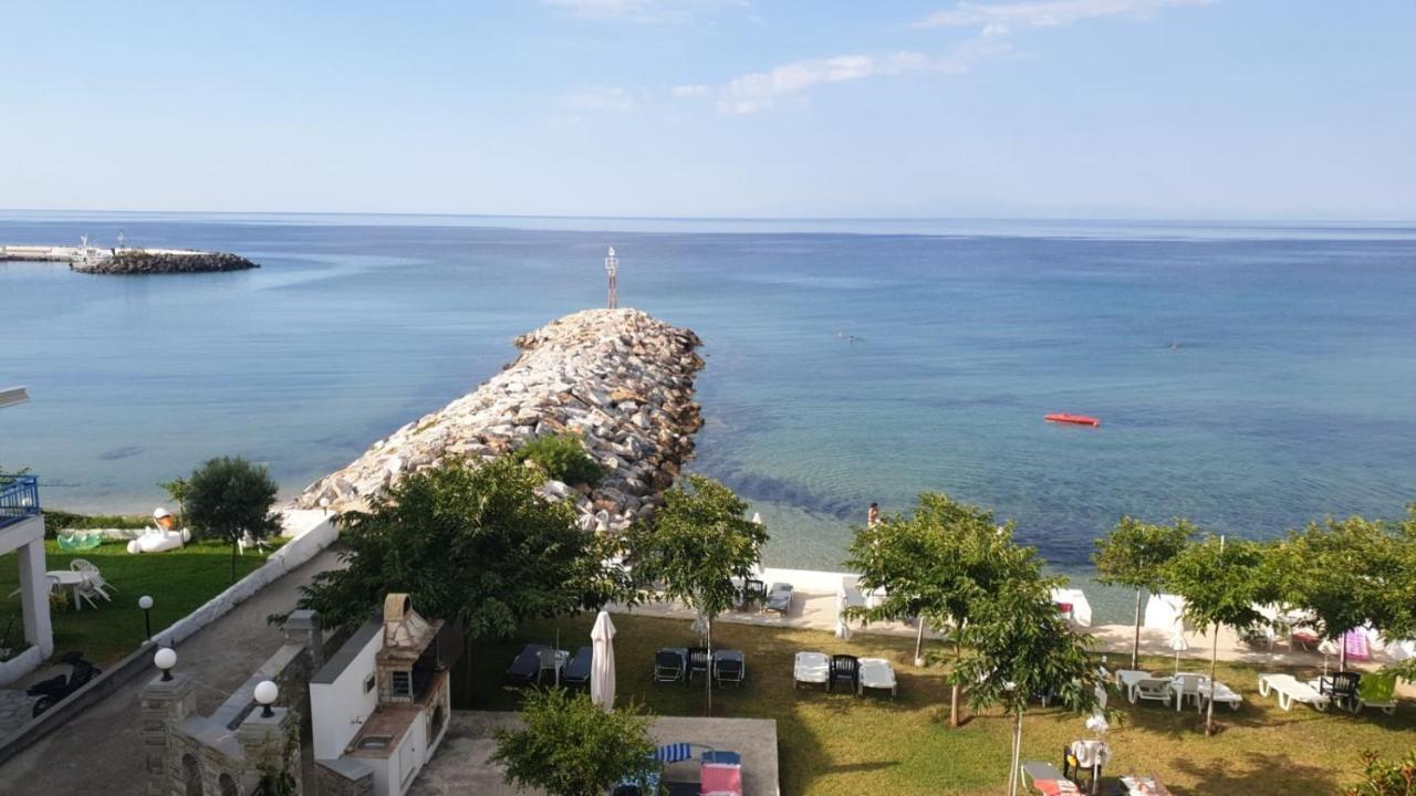 Pansion Alexandros By The Sea Aparthotel Nea Skioni Bagian luar foto