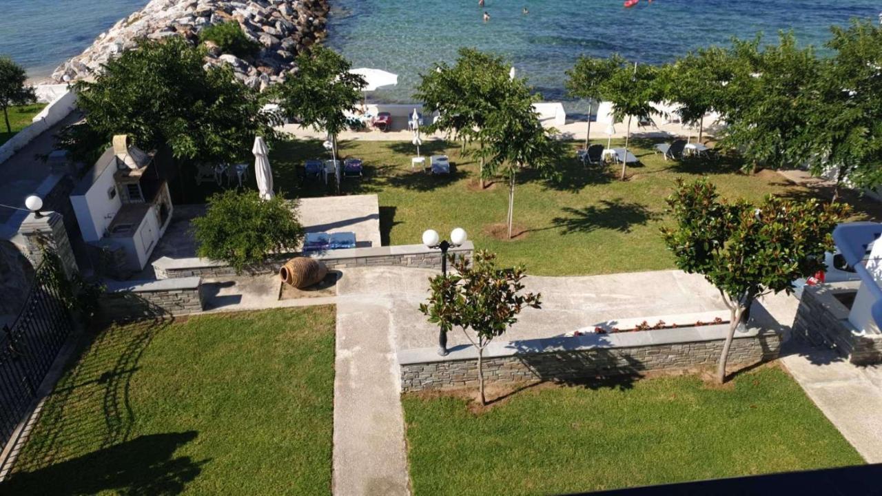 Pansion Alexandros By The Sea Aparthotel Nea Skioni Bagian luar foto